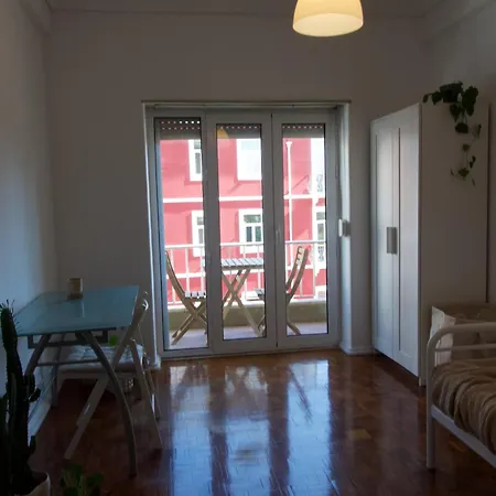 홈스테이 Alvalade Skyview Coliving 리스본